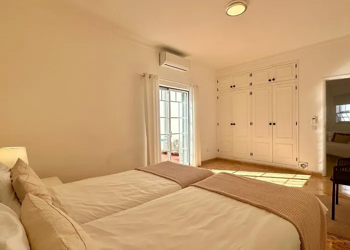 Abby By Check-in Portugal Villa *