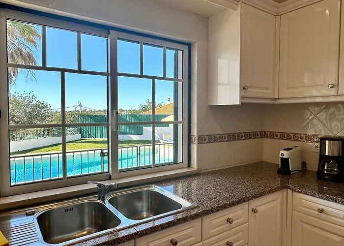 Villa Abby - Private Pool - 11 Guests - Albufeira